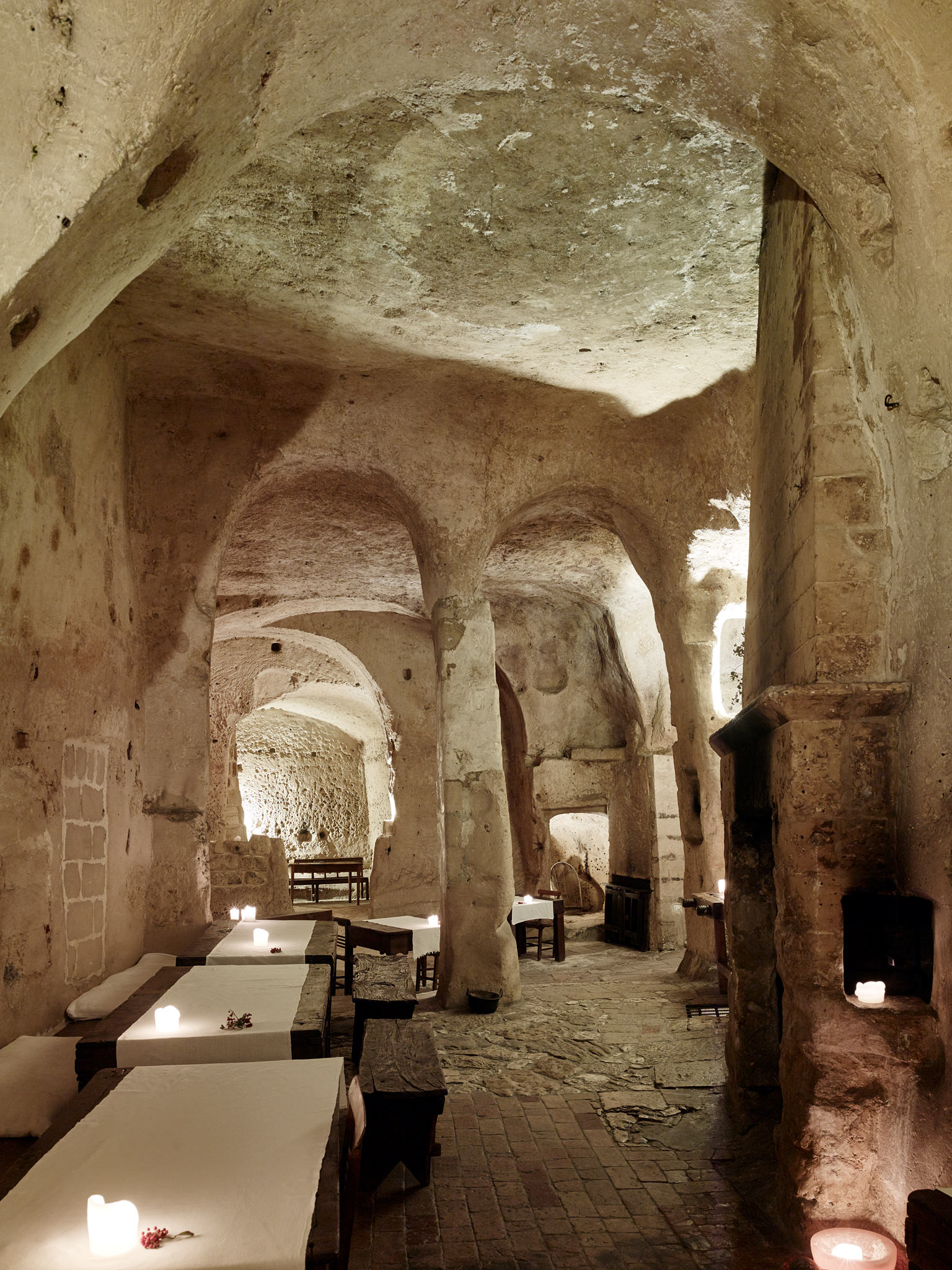 Le Grotte de la Civita, Matera
